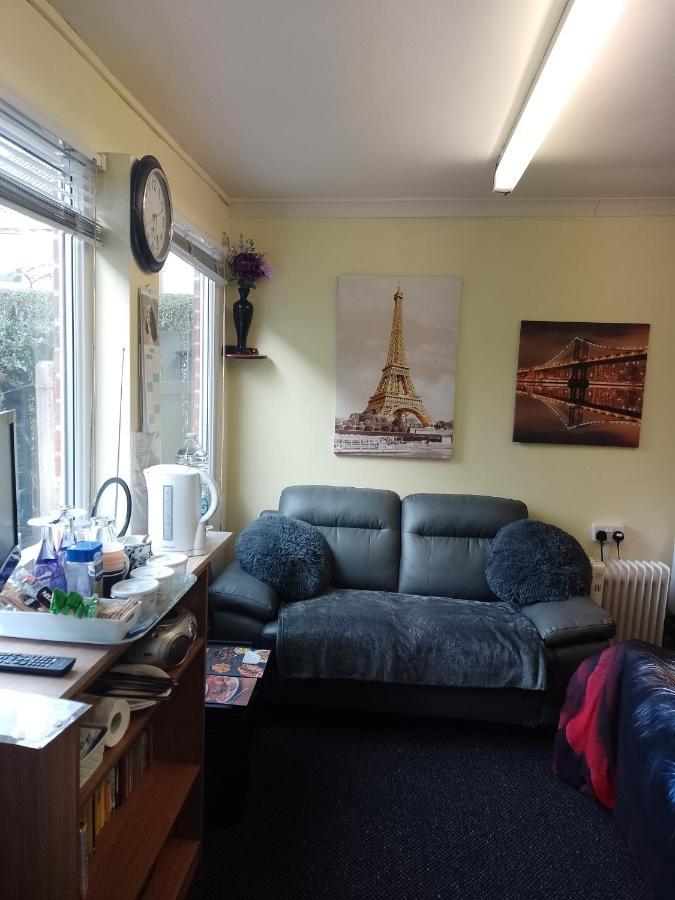 Studio Pad Apartment Cardiff Luaran gambar